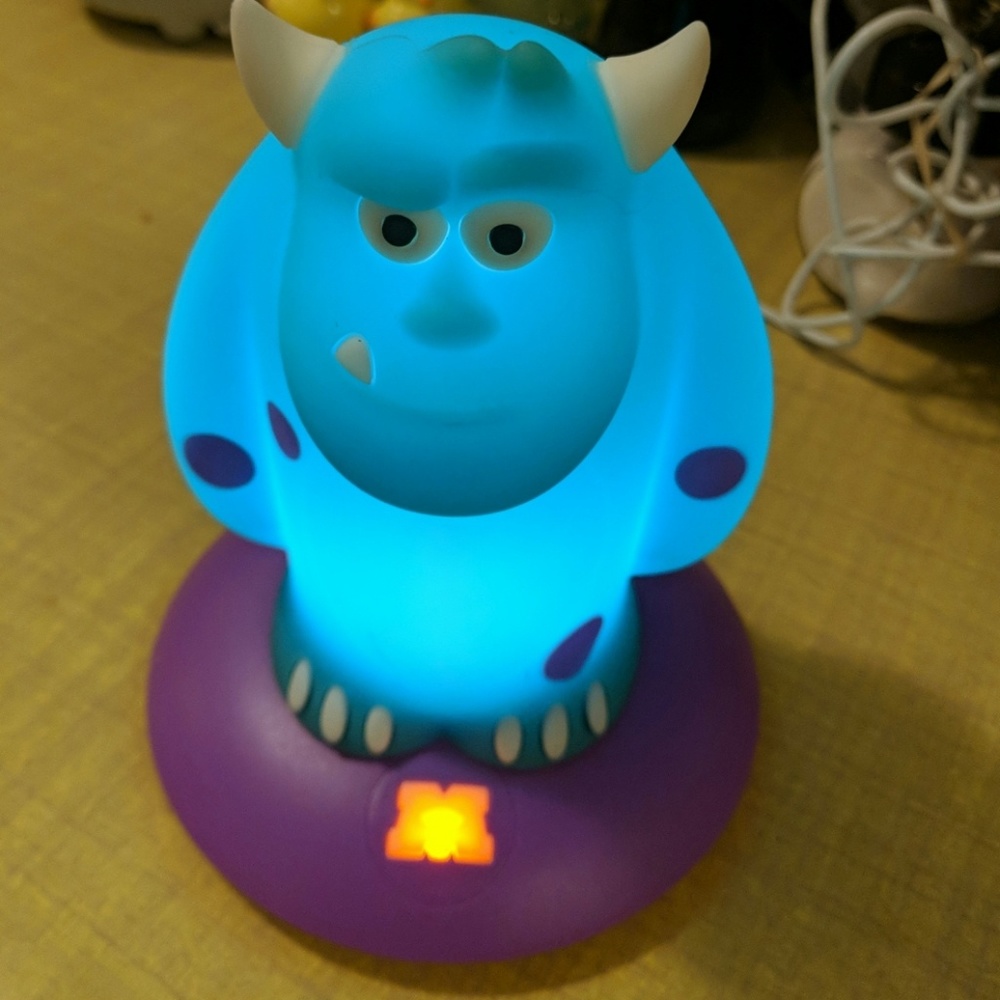 Monstsrs inc soft portable Sulley light